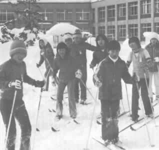 雨竜小学校歩くスキーの写真