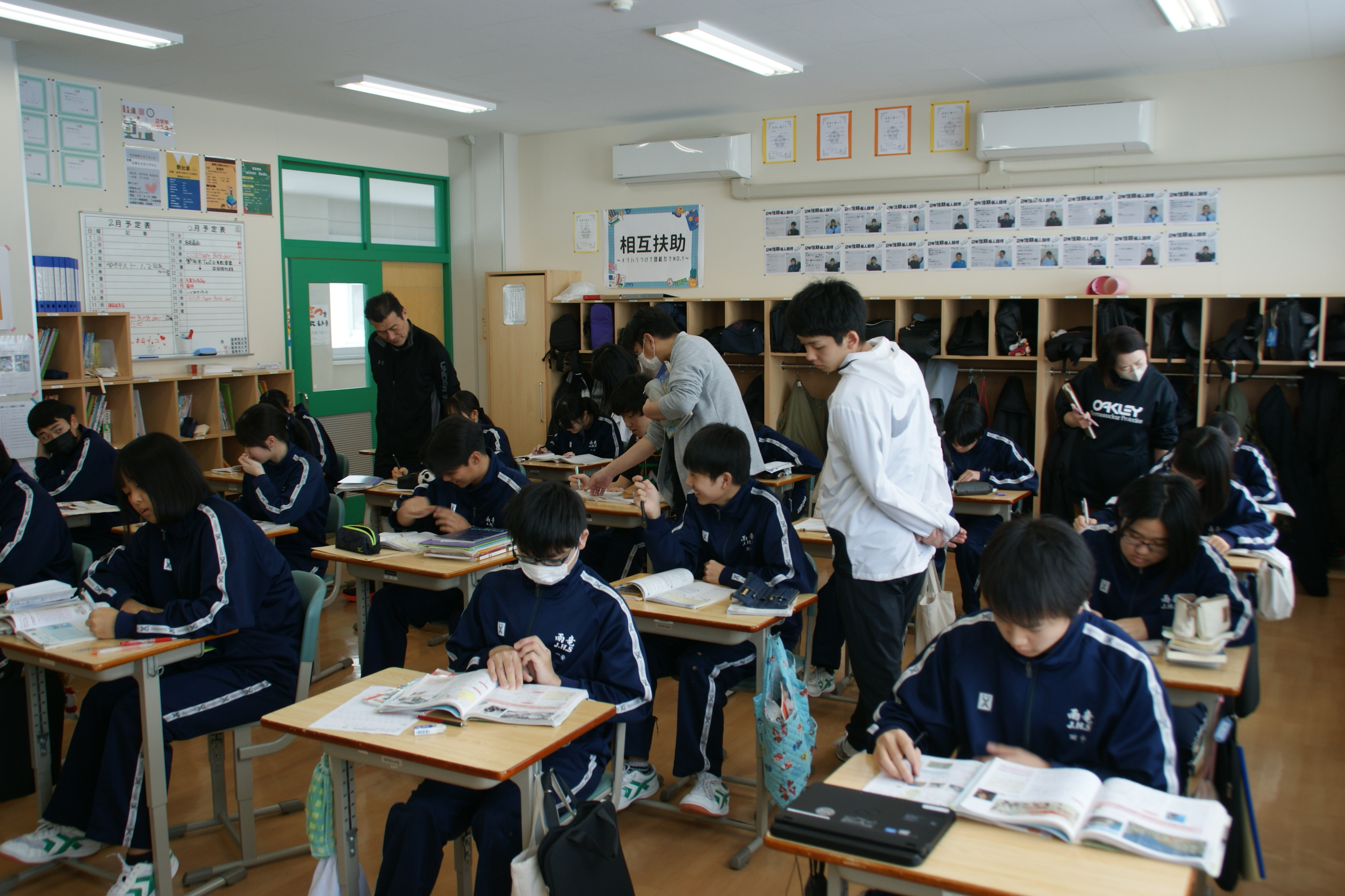 先週金曜日の2年生朝学習風景