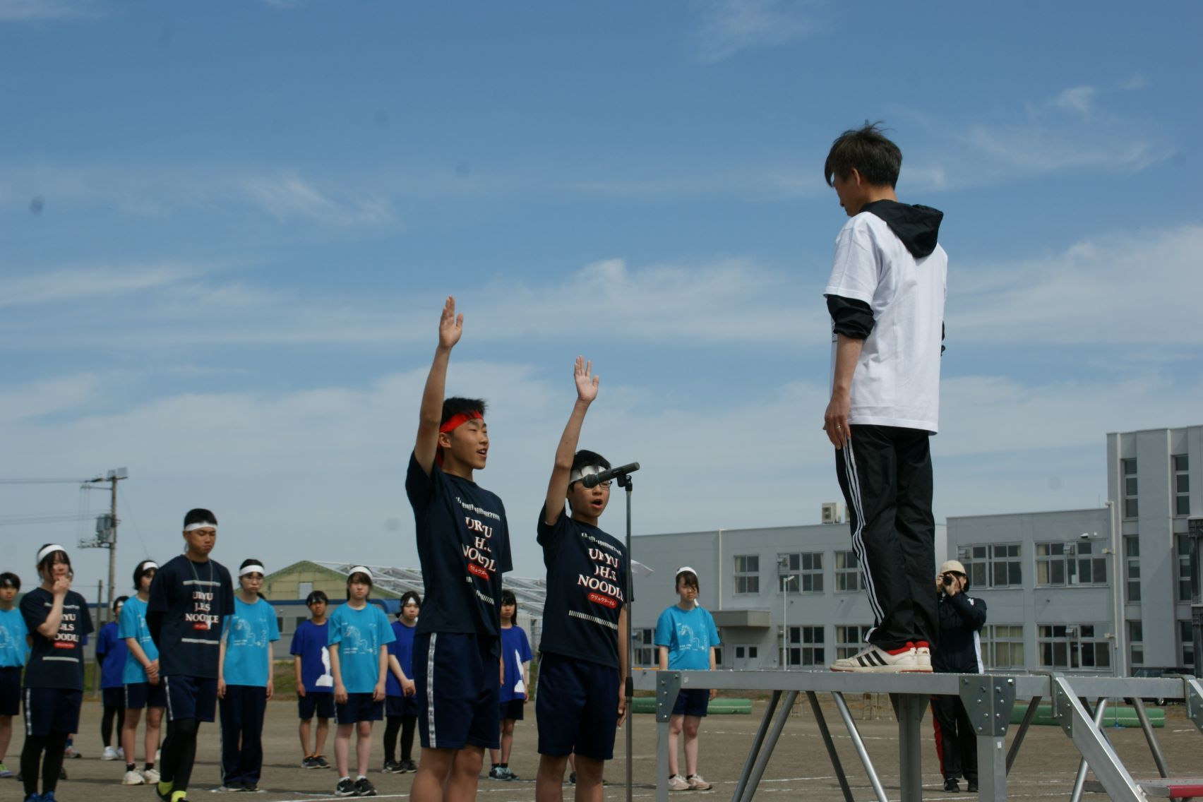 選手宣誓する紅白連合長.JPG