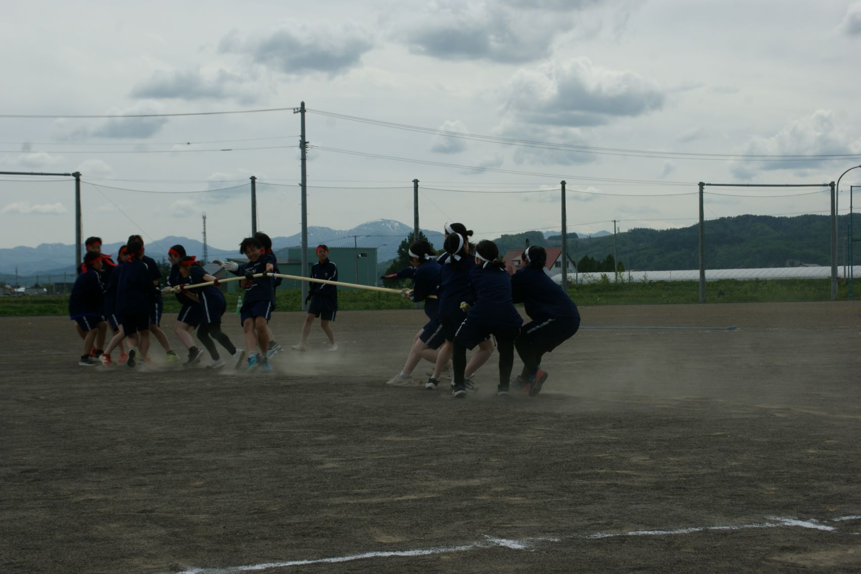 五色綱引きの様子.JPG