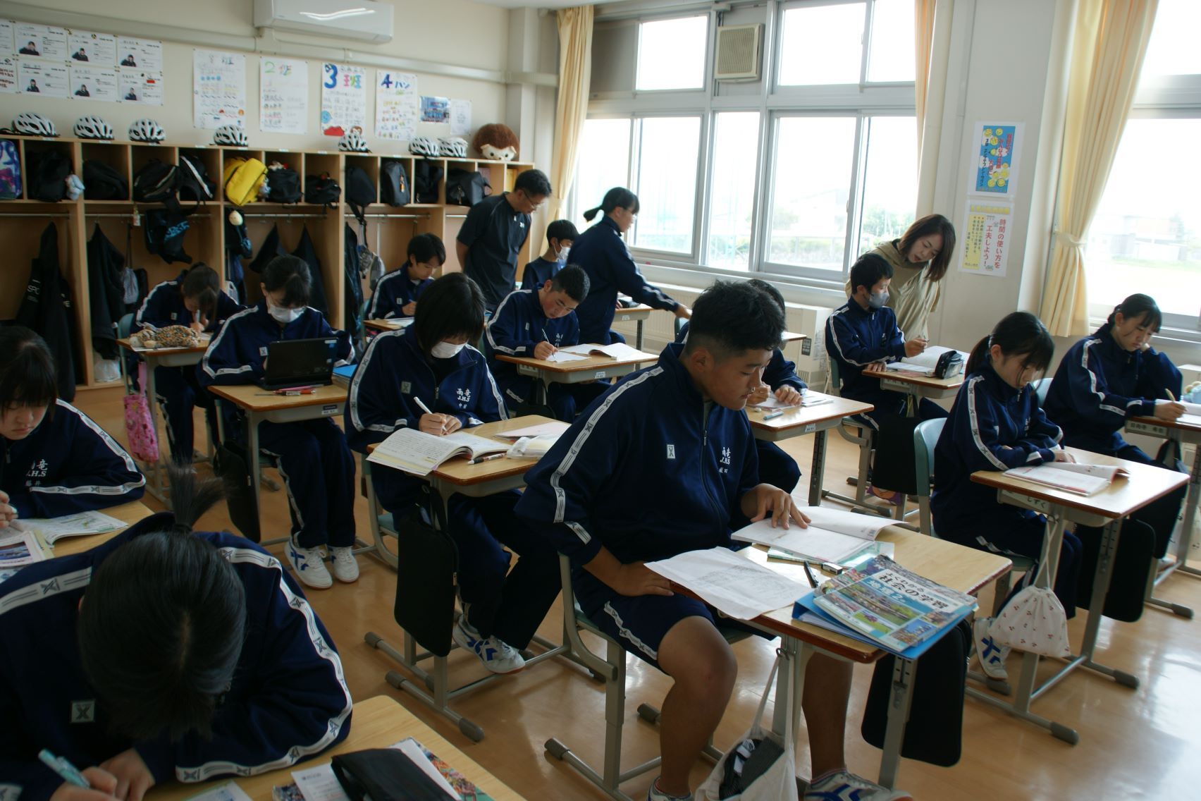2年生朝学習の様子.JPG