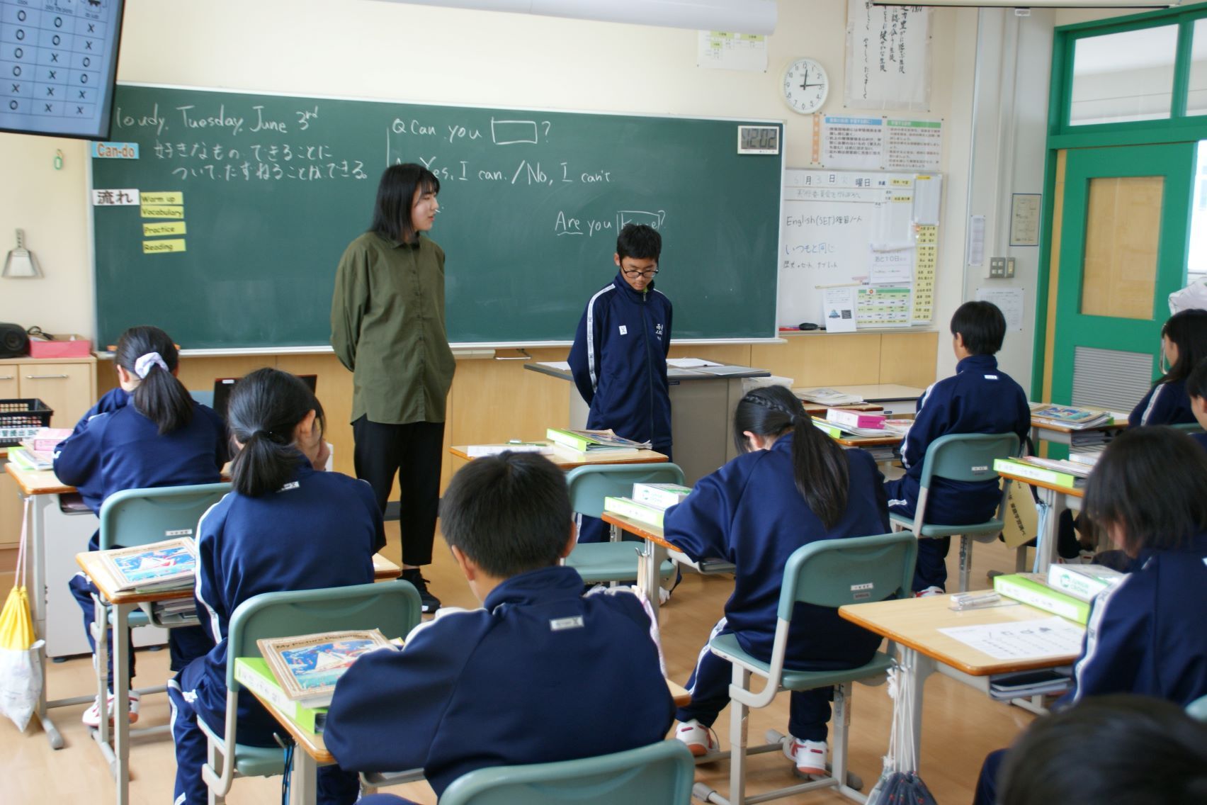 英語で質問して誰かを当てるゲーム.JPG