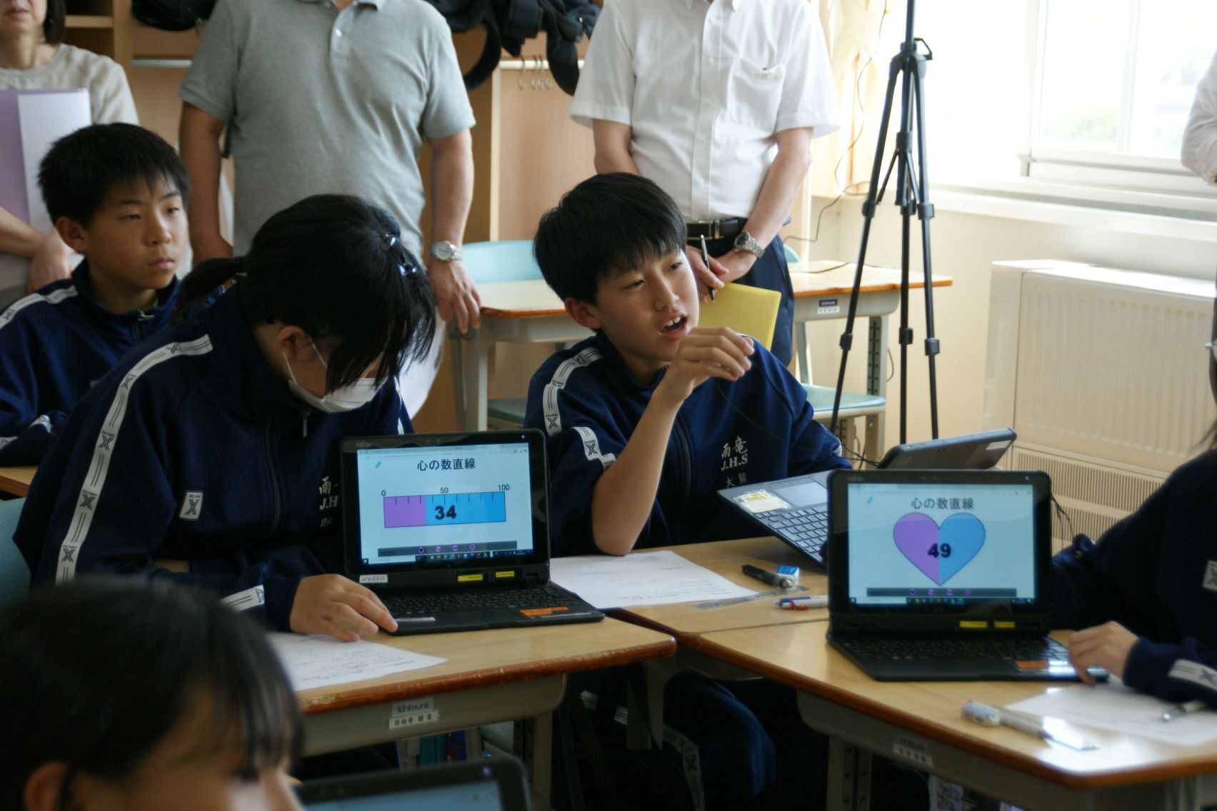 心の数直線を使って自分の意見を発表.JPG