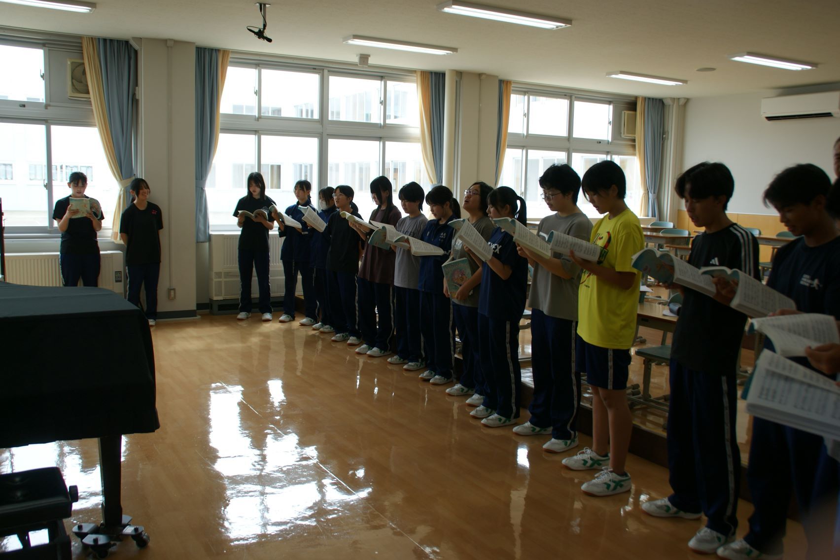 3年生合唱練習の様子1.JPG