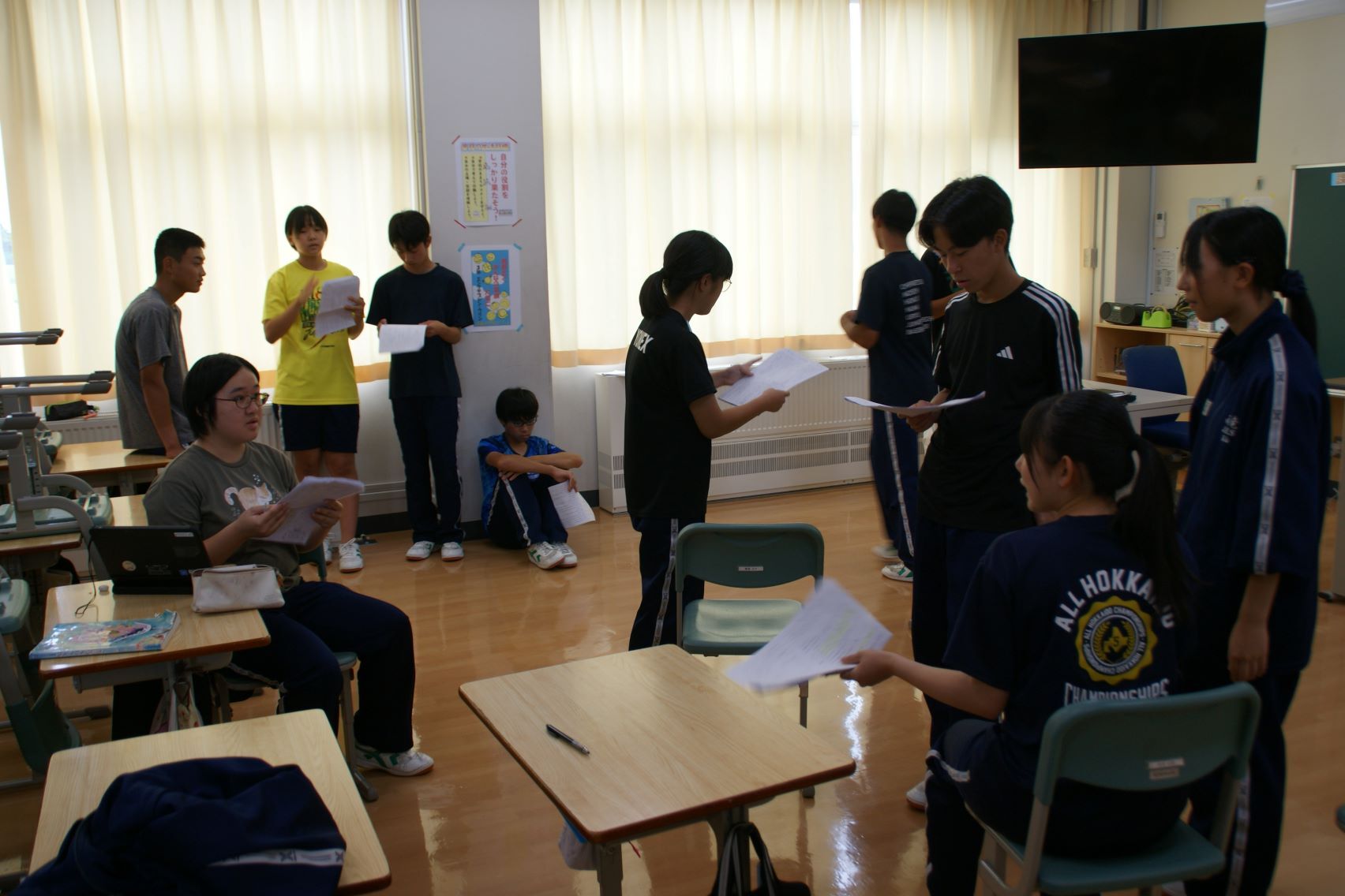 3年生演劇練習の様子.JPG