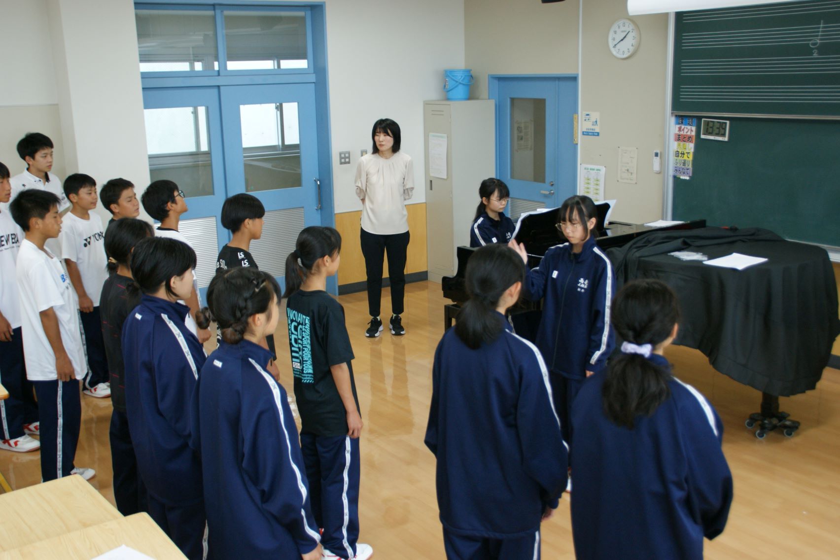 1年生合唱練習の様子.JPG
