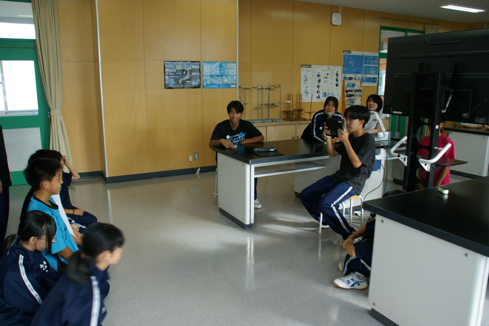 演劇のPR動画を撮影している本部実行委員.JPG