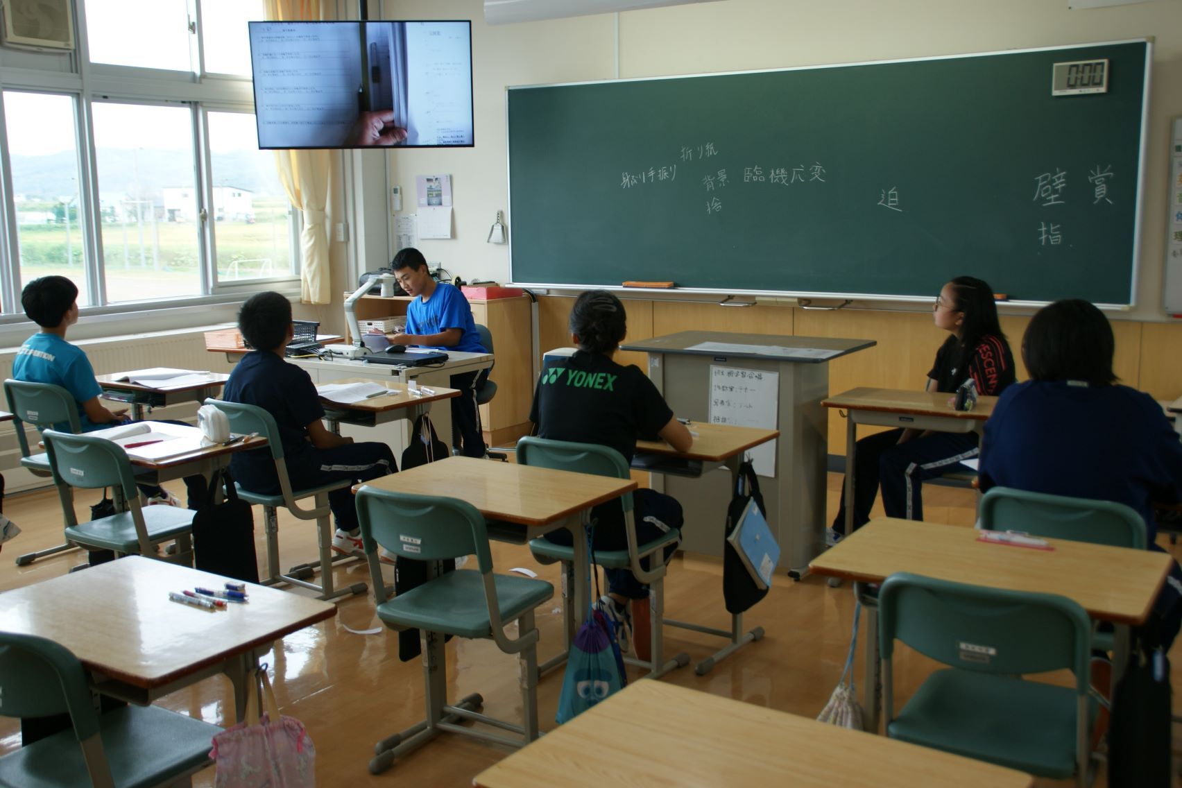 反省をしている演劇実行委員会.JPG