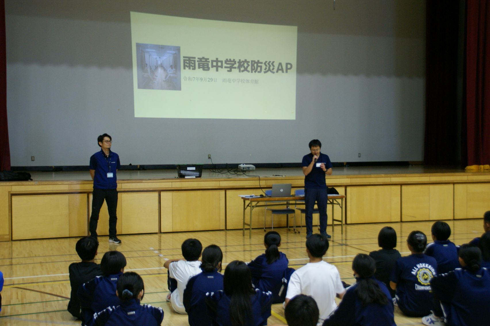 ネイパル深川の職員を講師に防災教室を実施.JPG