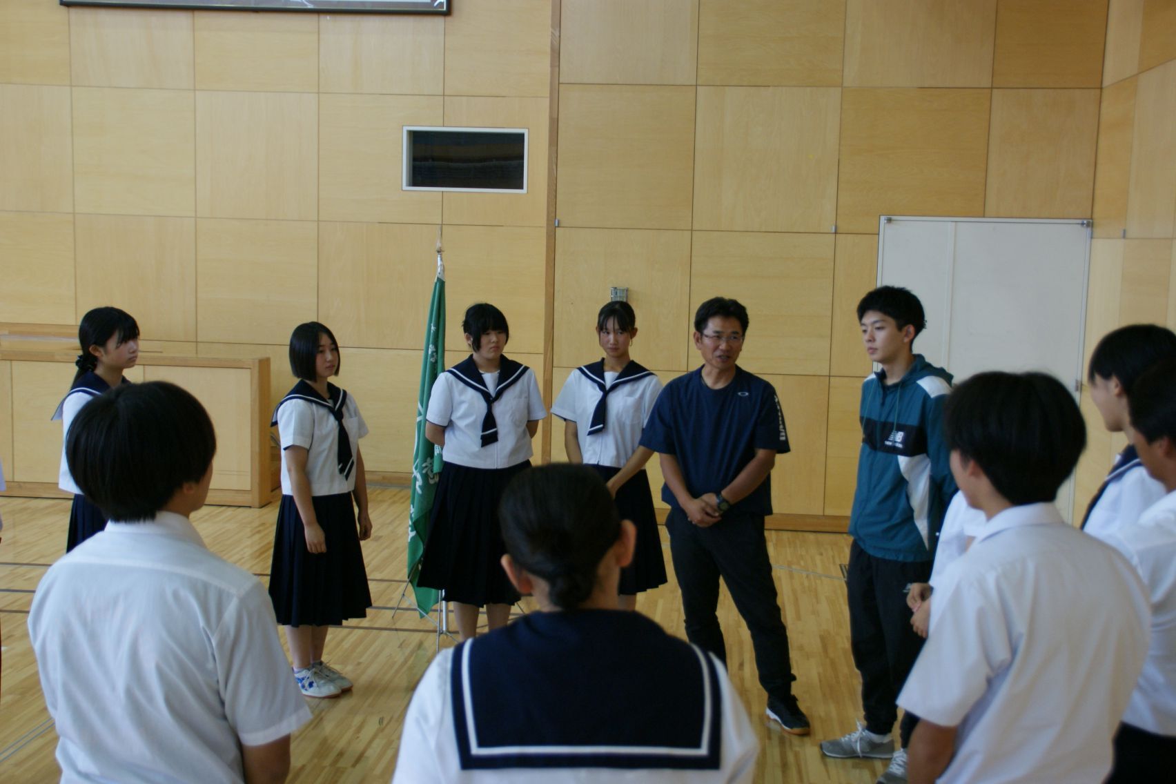 新執行部の反省会.JPG