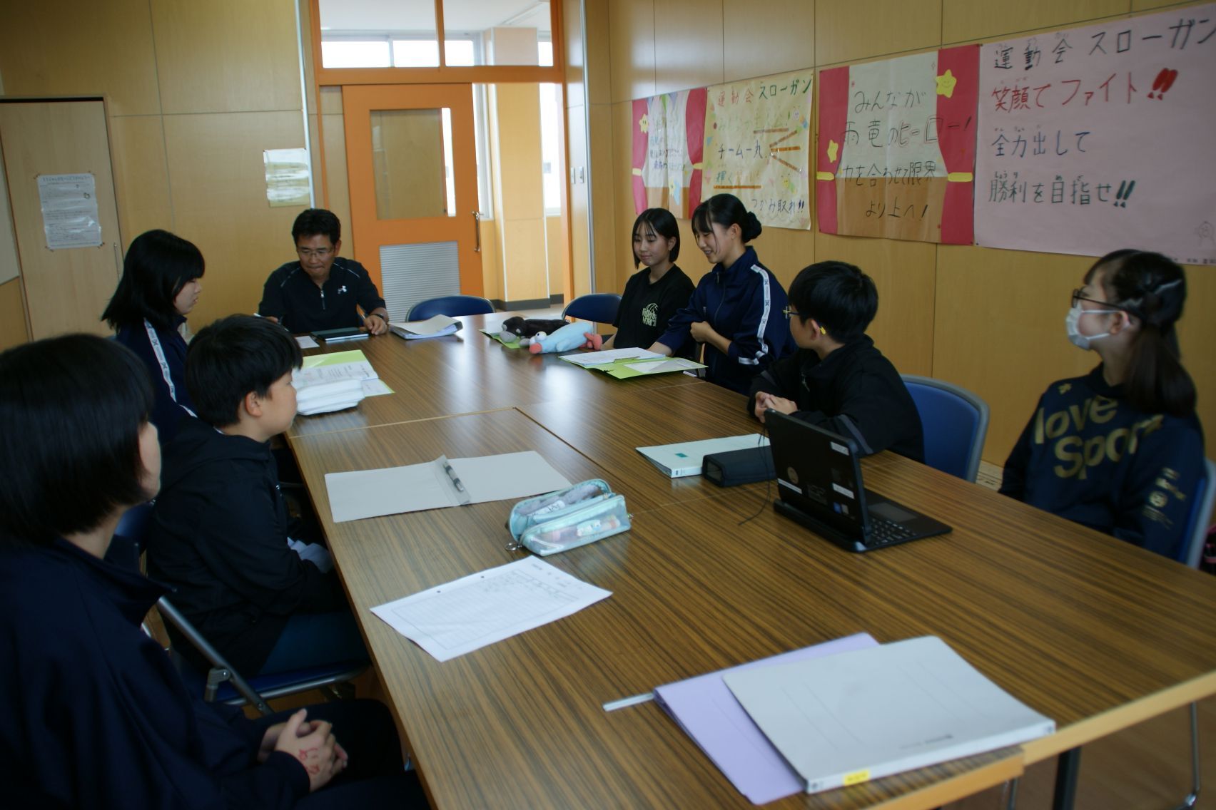 書記局の話し合いの様子.JPG