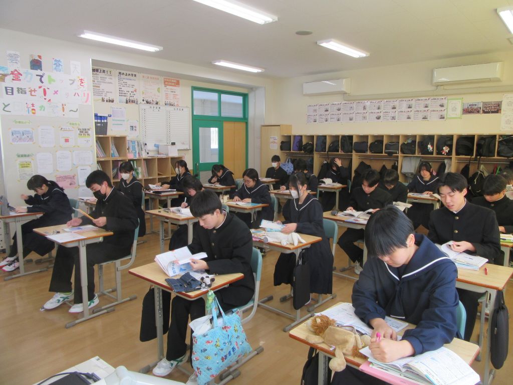 最後の学年末テスト1日目.JPG