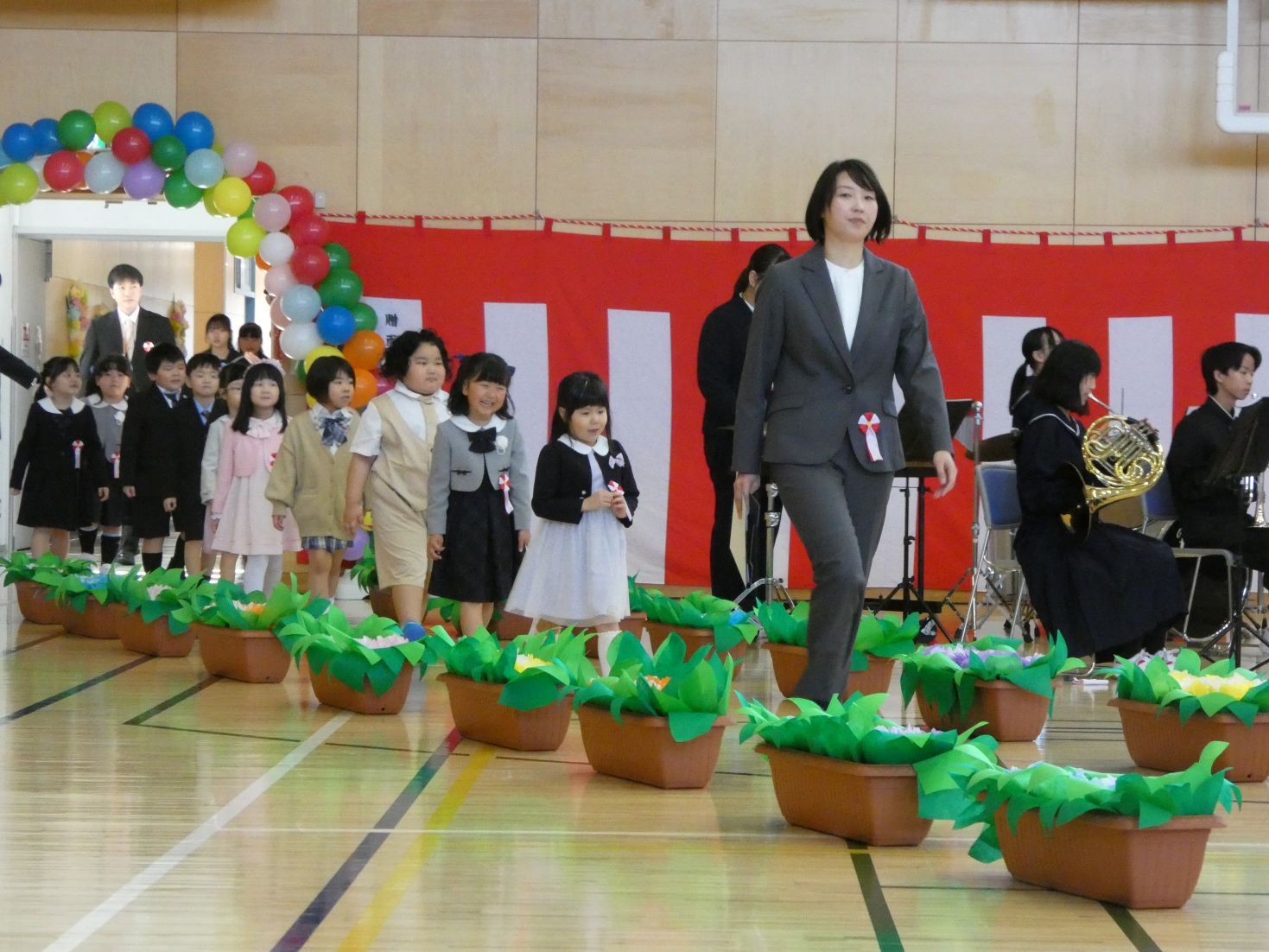 新入生入場.JPG