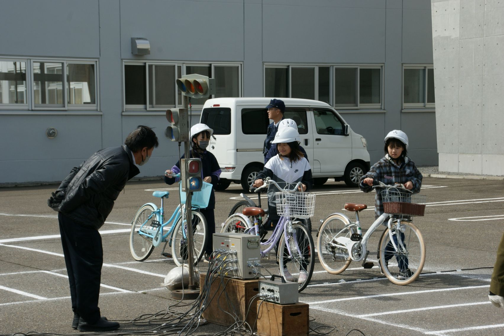 自転車の乗り方を学ぶ5年生.JPG