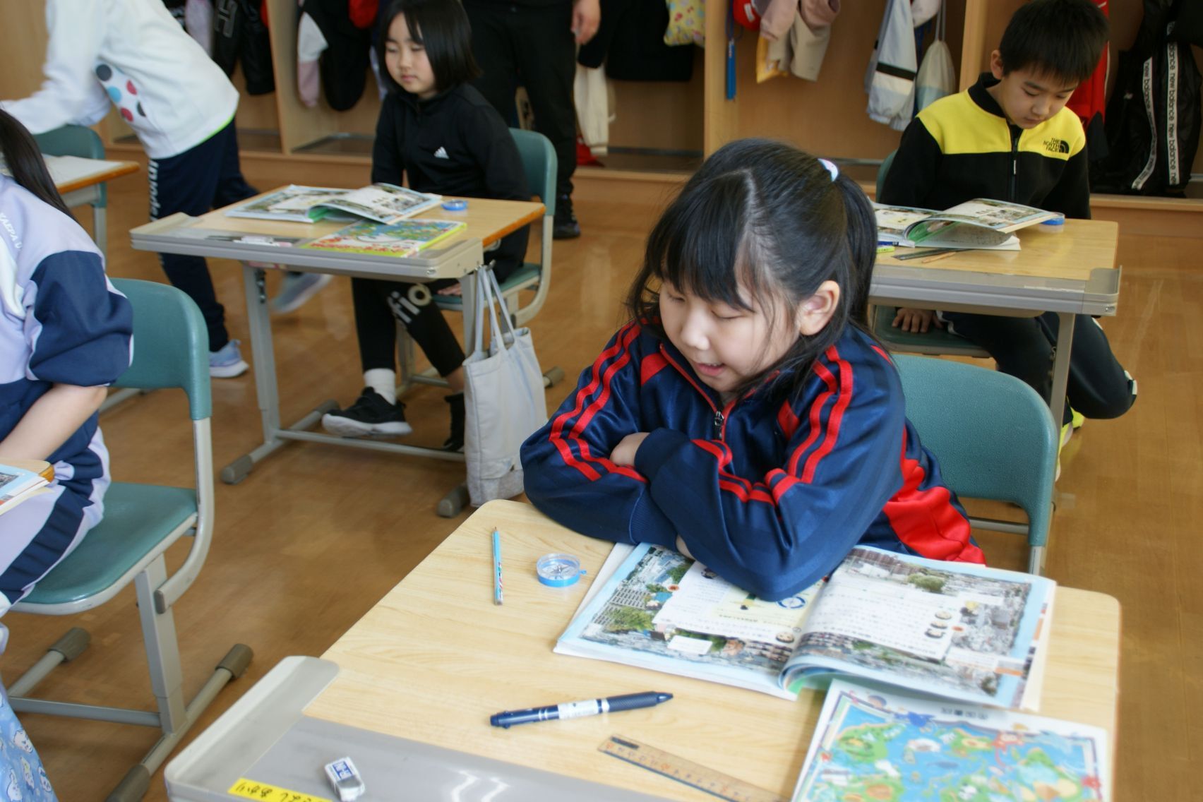 方位磁針をゲット.JPG