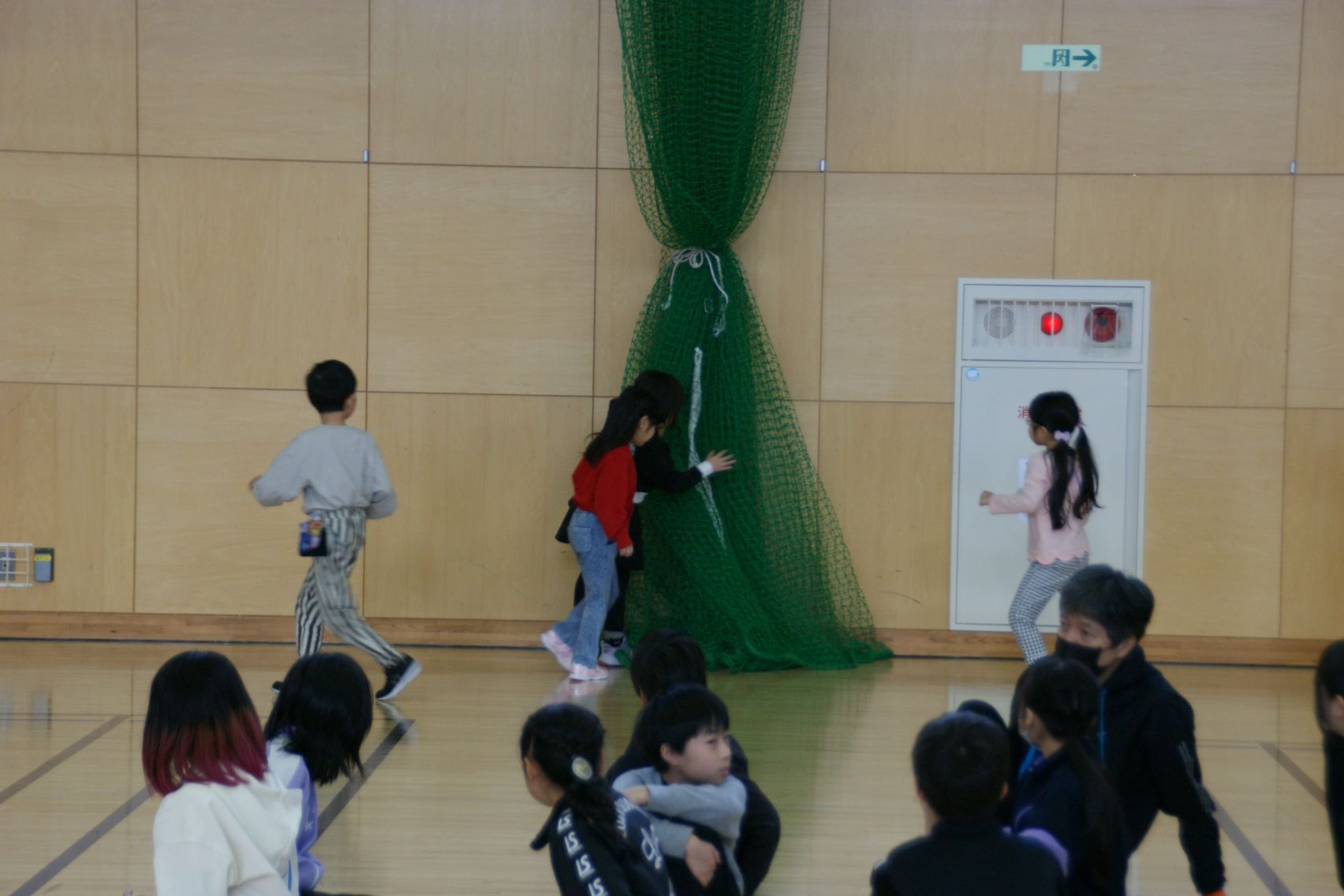 宝を探す1年生.JPG