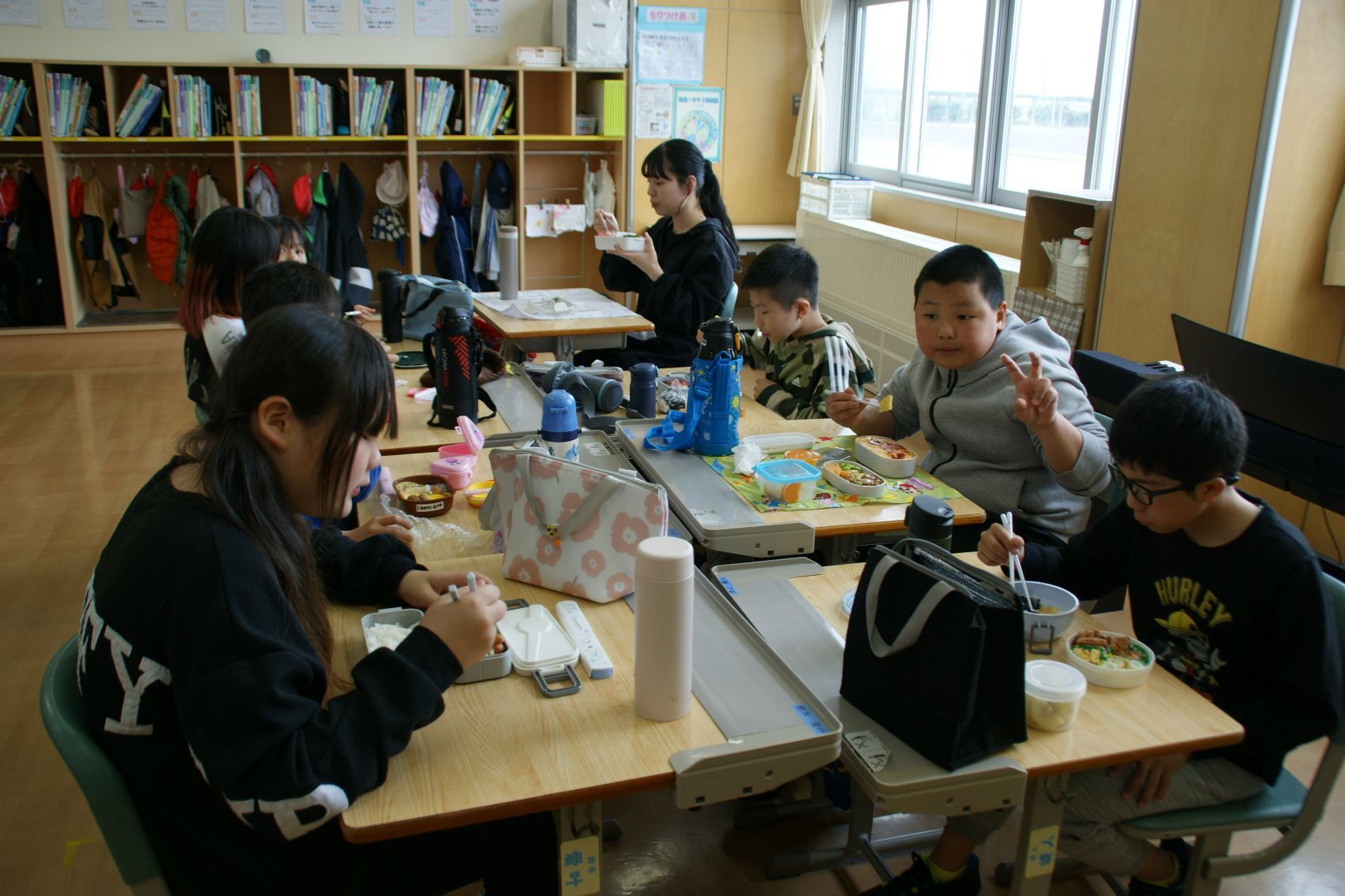 5年生お弁当タイム.JPG