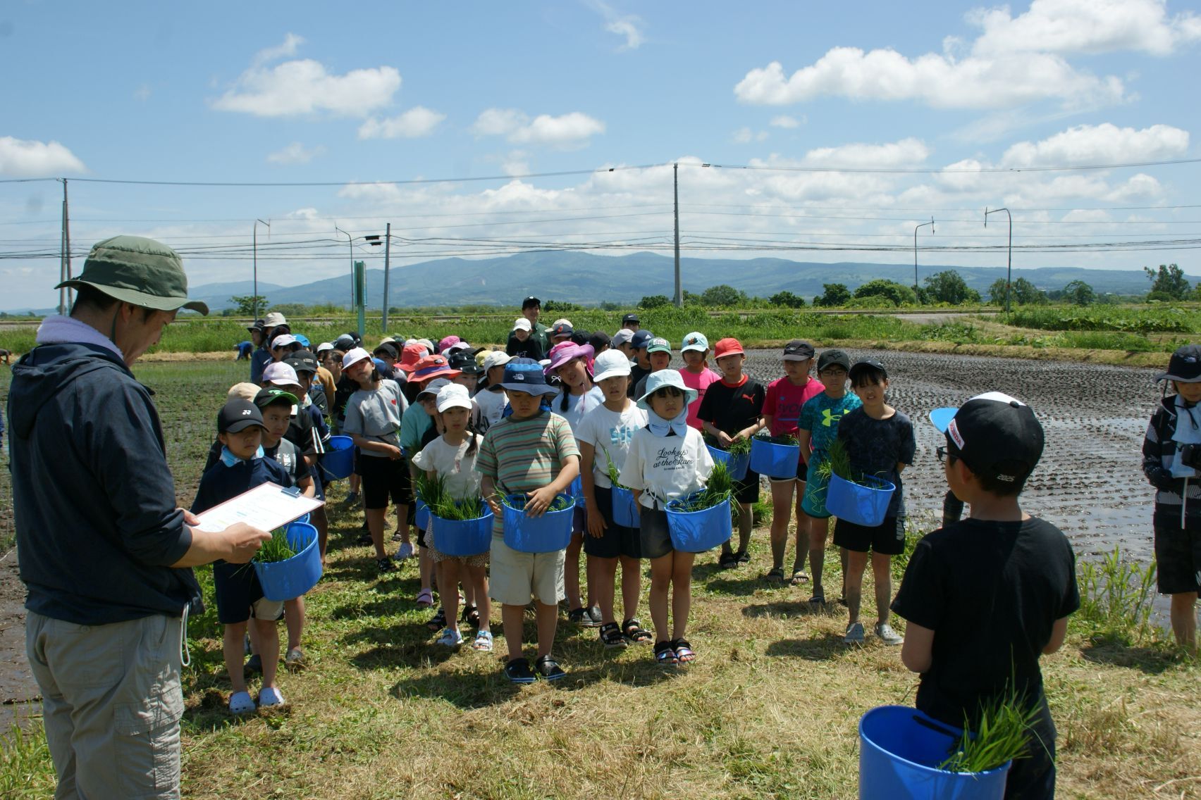 5 田中学園の3年生到着.JPG