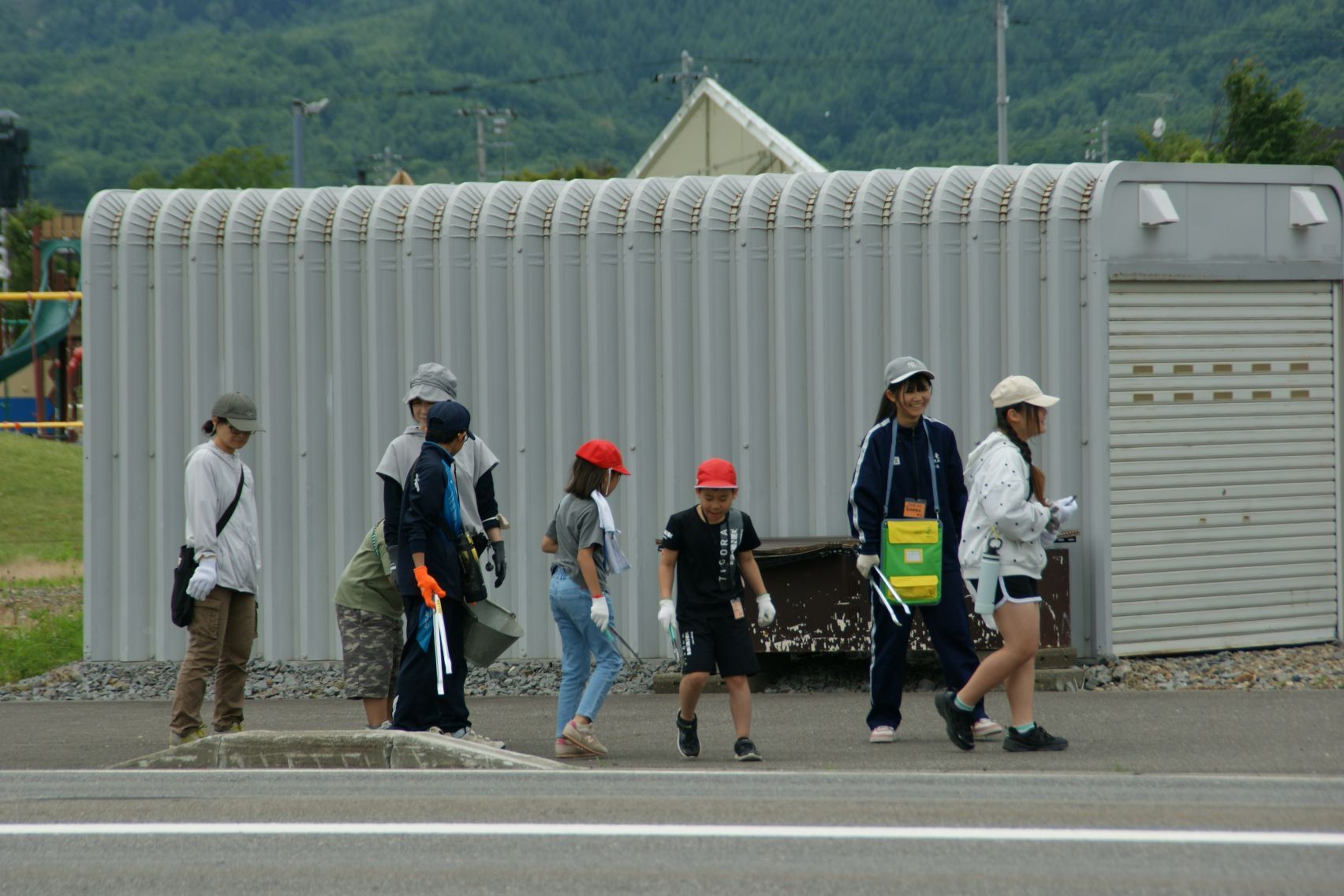 仲良く活動.JPG