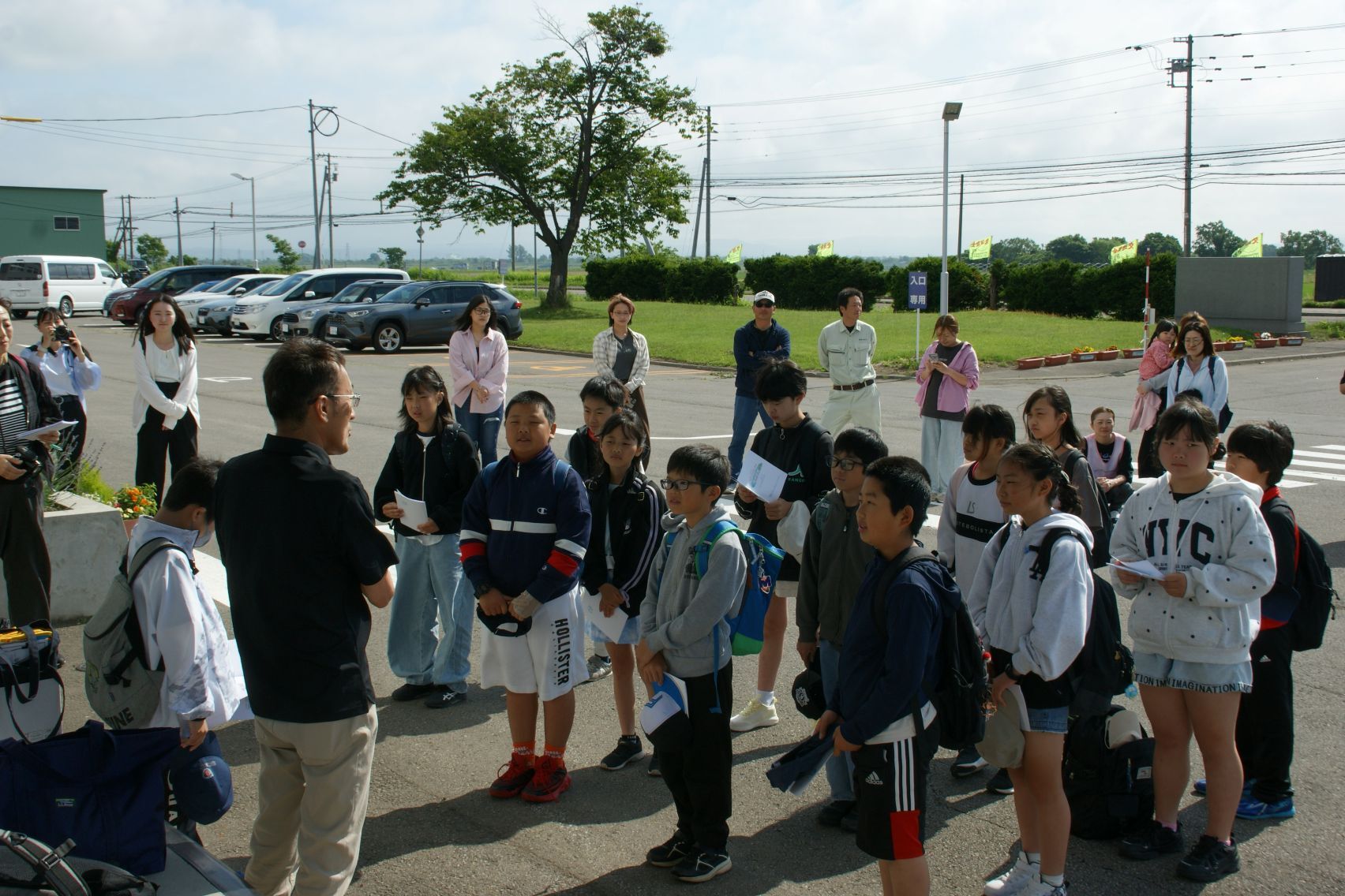 宿泊学習出発式の様子.JPG