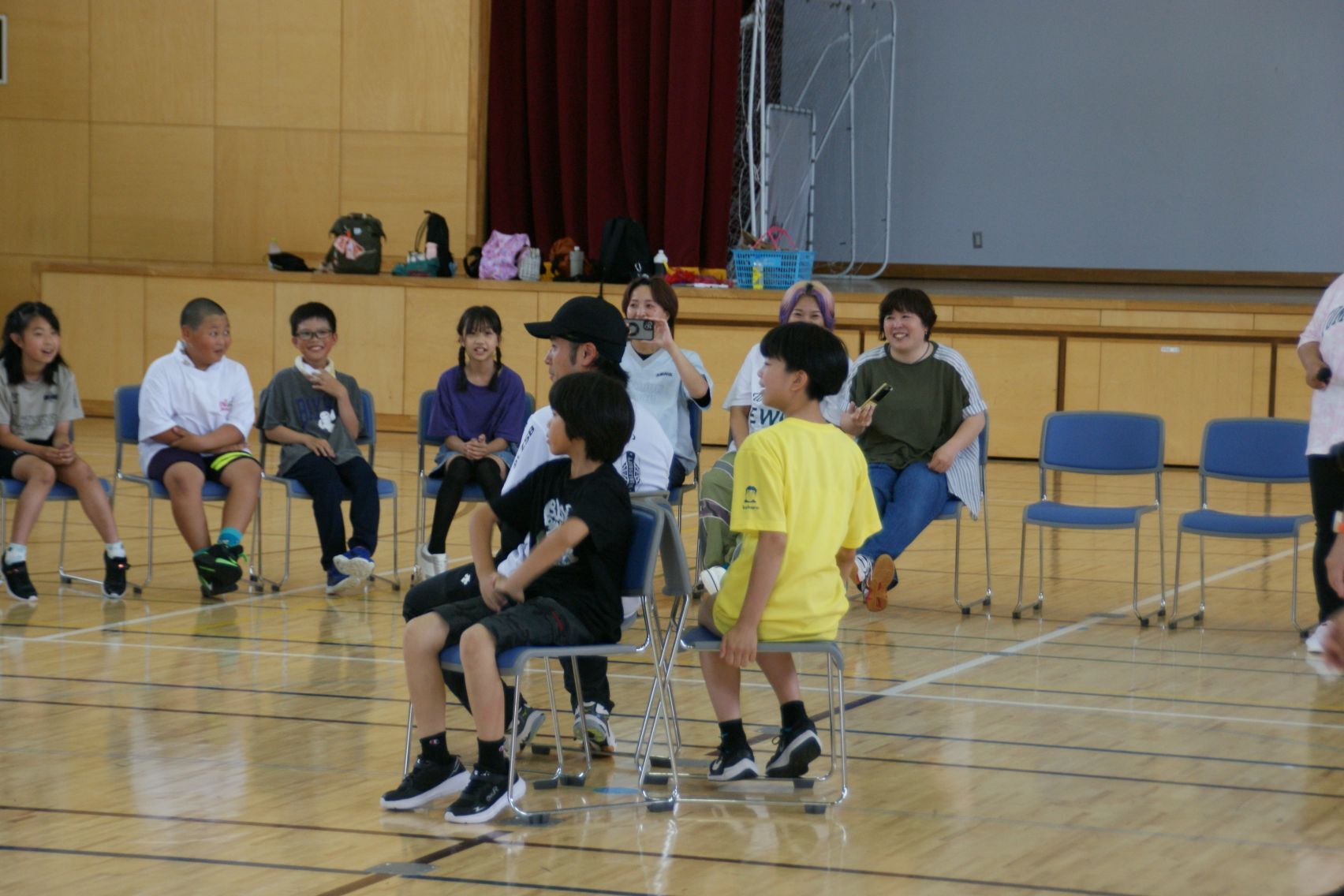 ゲームで盛り上がる.JPG