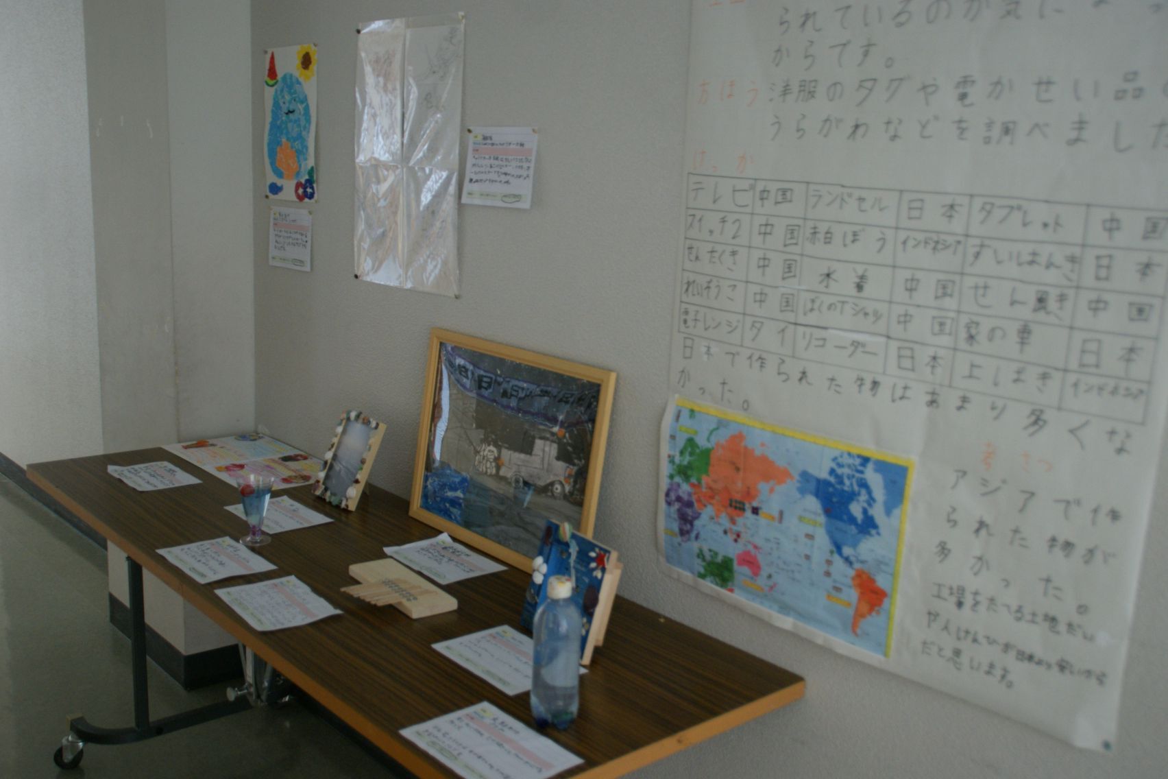 3年生夏休み作品展.JPG