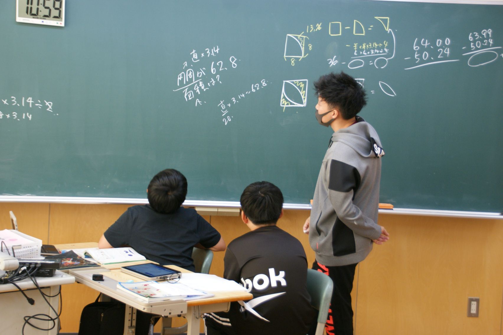 先生と勉強.JPG