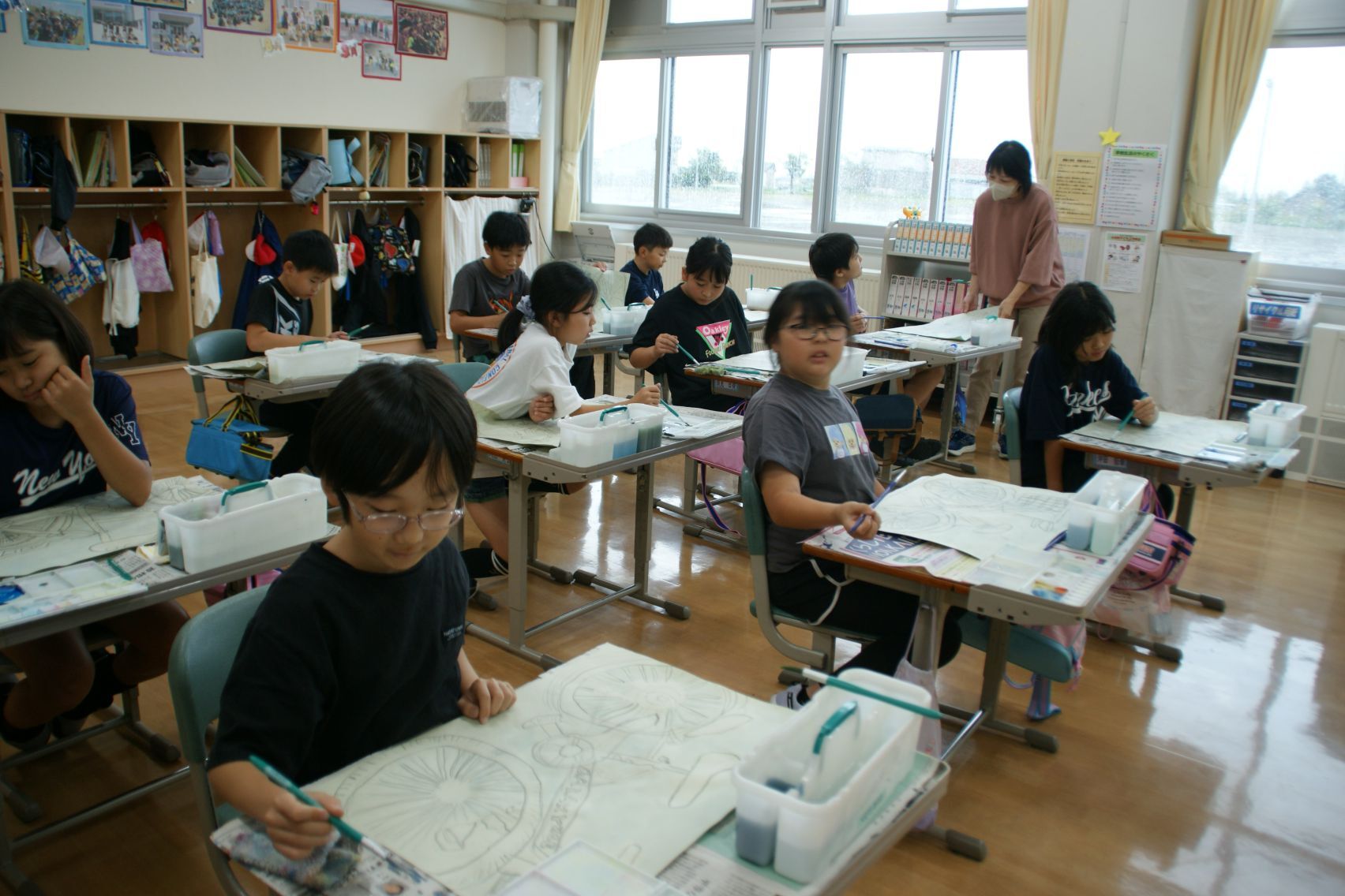 図工の時間の様子.JPG