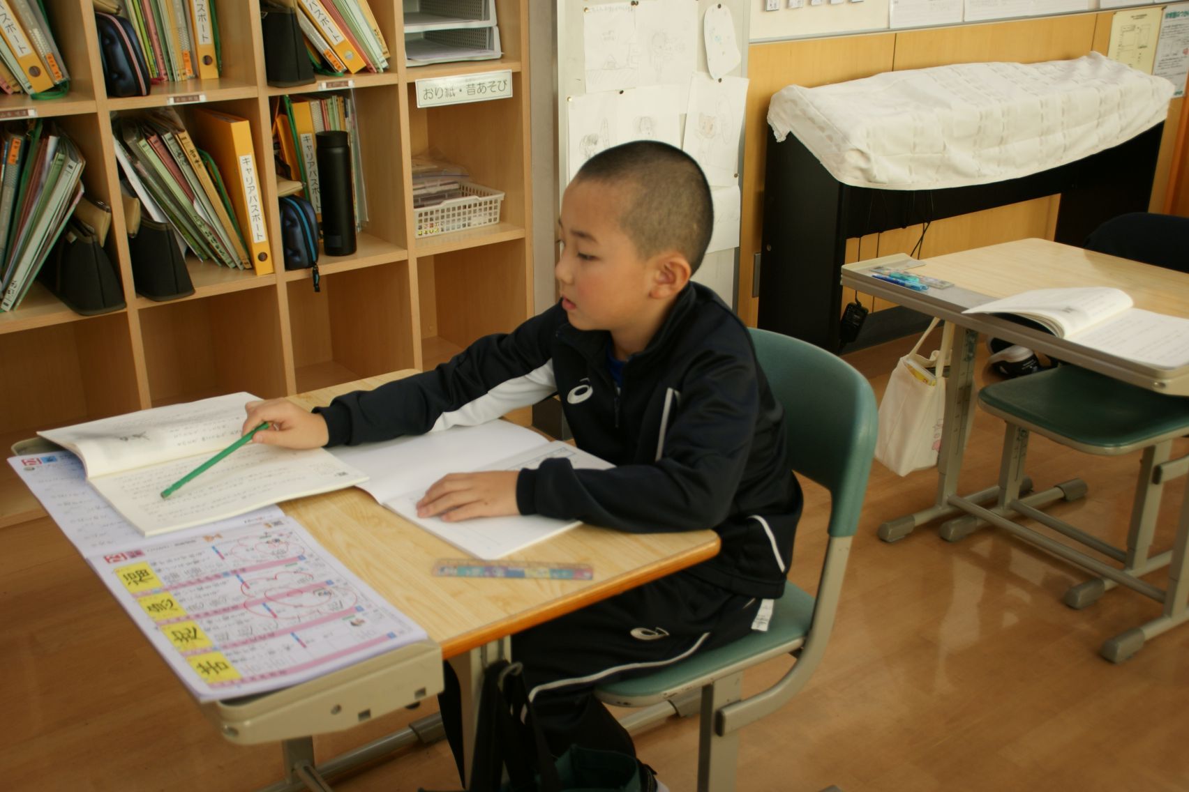 自分の考えをノートに書く.JPG